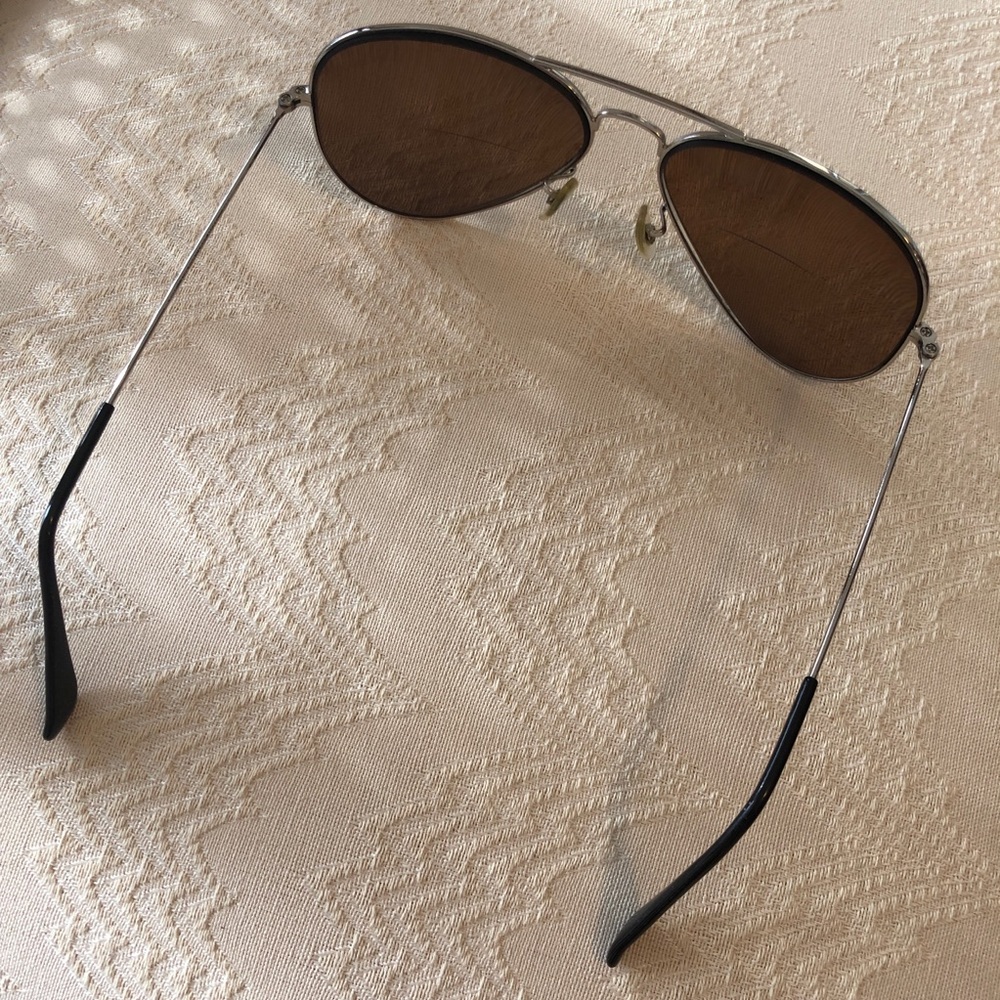 Ray Ban Classic Aviator Sunglasses. - Picture 7 of 10